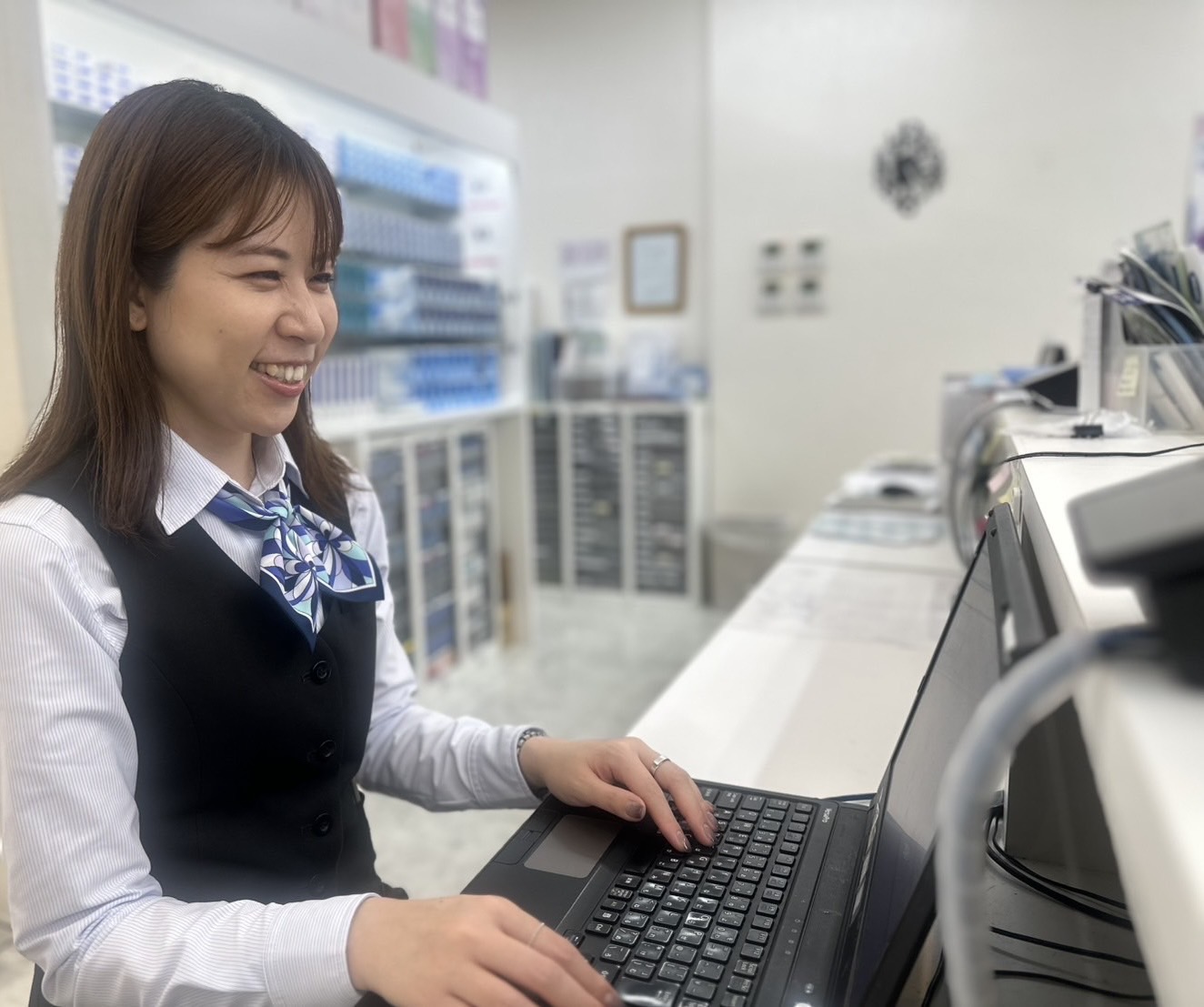 （アルバイト）スマイルコンタクト江坂店